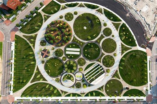 landarchs.com: 2015全球十大景观项目